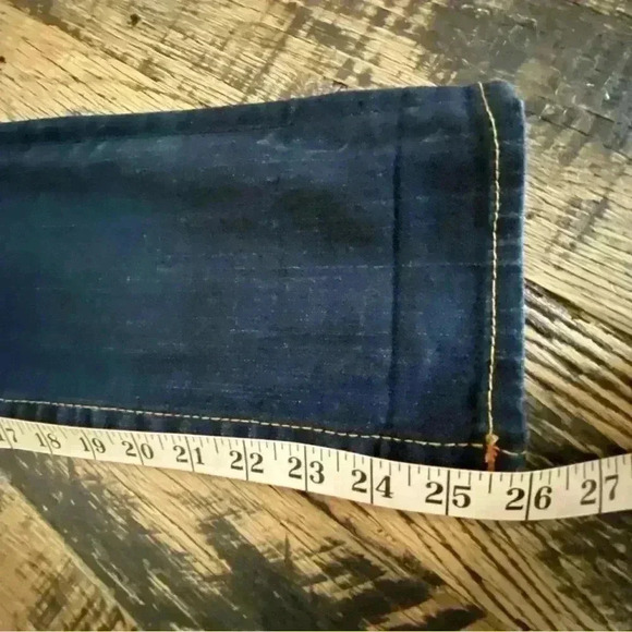 True Religion Lizzy Dark Wash Cropped Jeans Size 26 - Picture 11 of 12